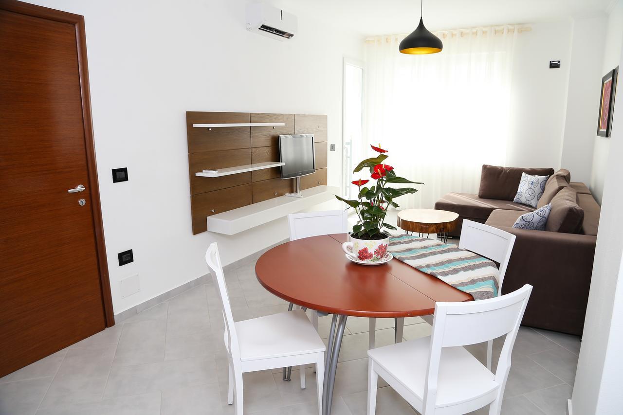 Carpe Diem Apartments-Hotel Шенджин Экстерьер фото